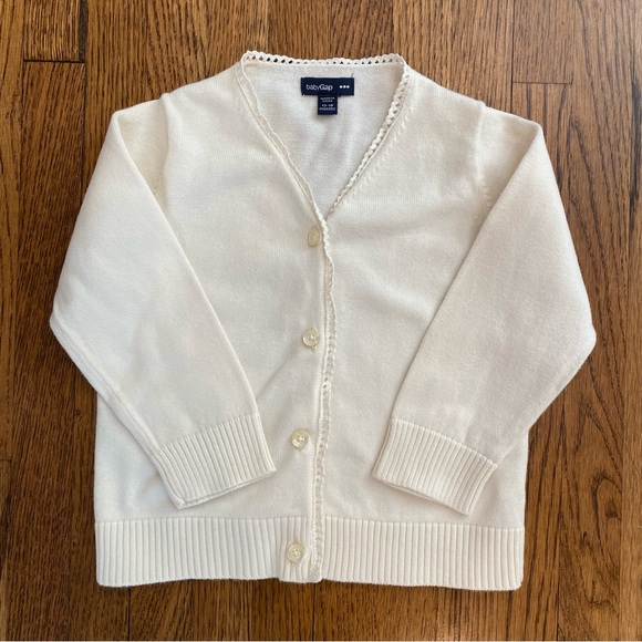 GAP Other - Baby Gap 12-18 Month V-Neck Long Sleeve Lightweight Cream Color Button Cardigan